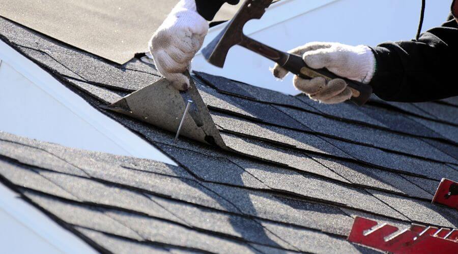 Professional gutter cleaning in Lisle, NY